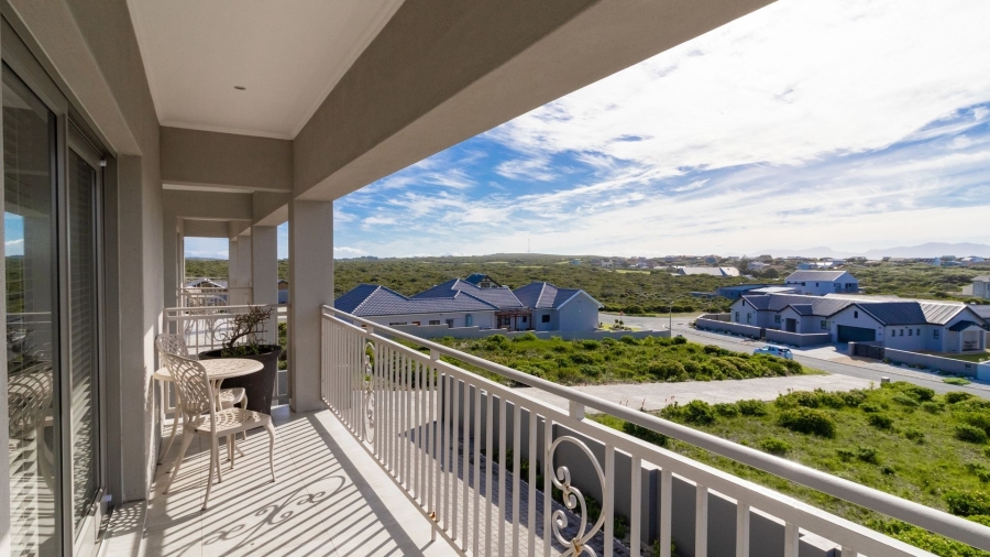 6 Bedroom Property for Sale in Kleinbaai Western Cape